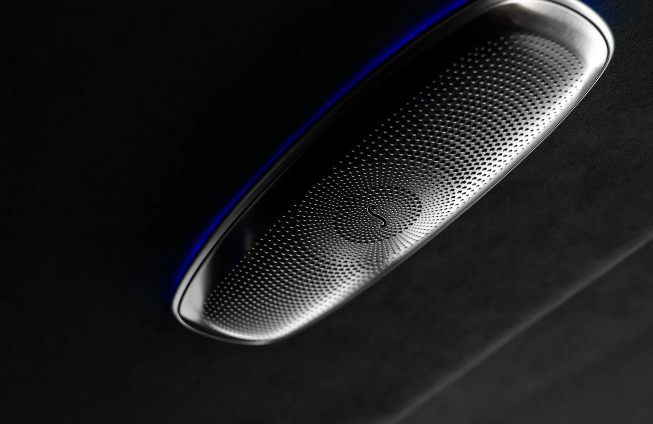 Mercedes-Benz G 63 AMG 4.0L V8 Twin-Turbocharged Engine + eMotor