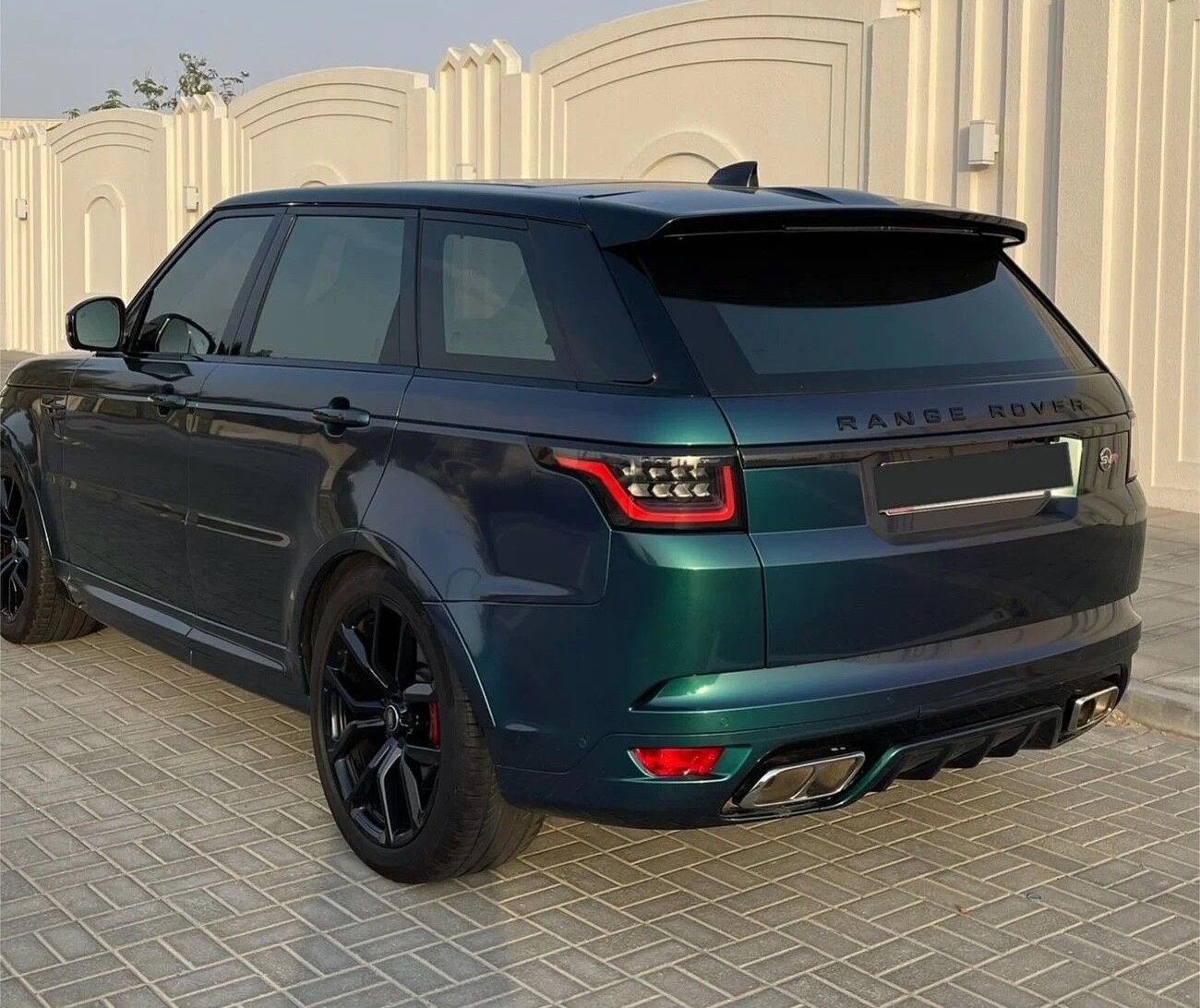 لاند روفر رينج روفر سبورت SVR Carbon Edition 5.0L