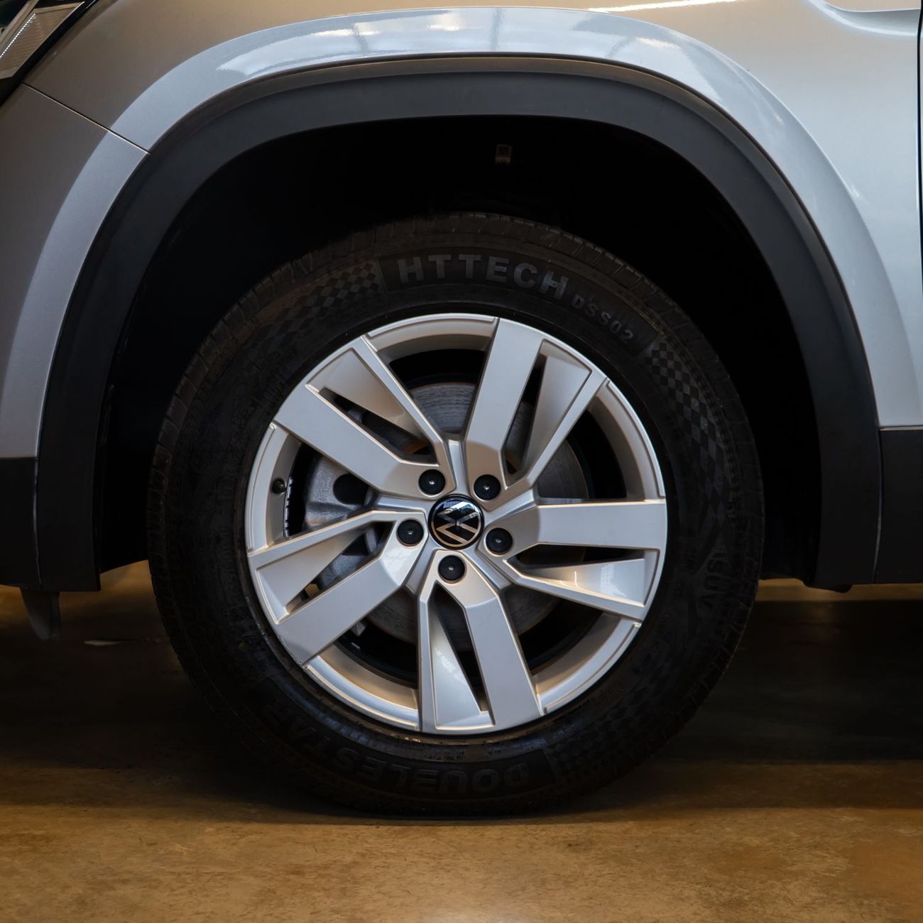 فولكس واجن تيرامونت Trendline 3.6L AED 1,724 pm • 0% Downpayment • Volkswagen Teramont • 1 Year Warranty