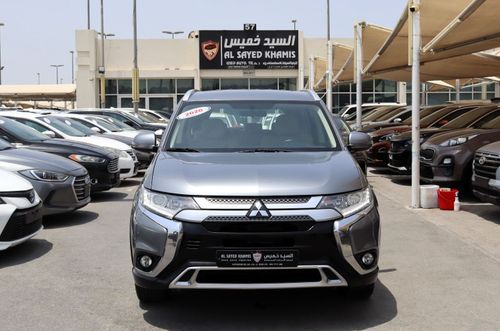 Mitsubishi Outlander GLX Basic MITSUBISHI OUTLANDER 2020  ACCIDENTS FREE - GCC - 7STR - 4WD - ORIGINAL PAINT - PERFECT CO