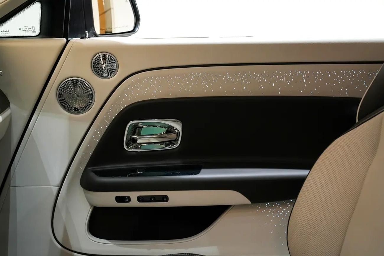Rolls Royce Spectre STANDARD / Warranty / GCC Spec