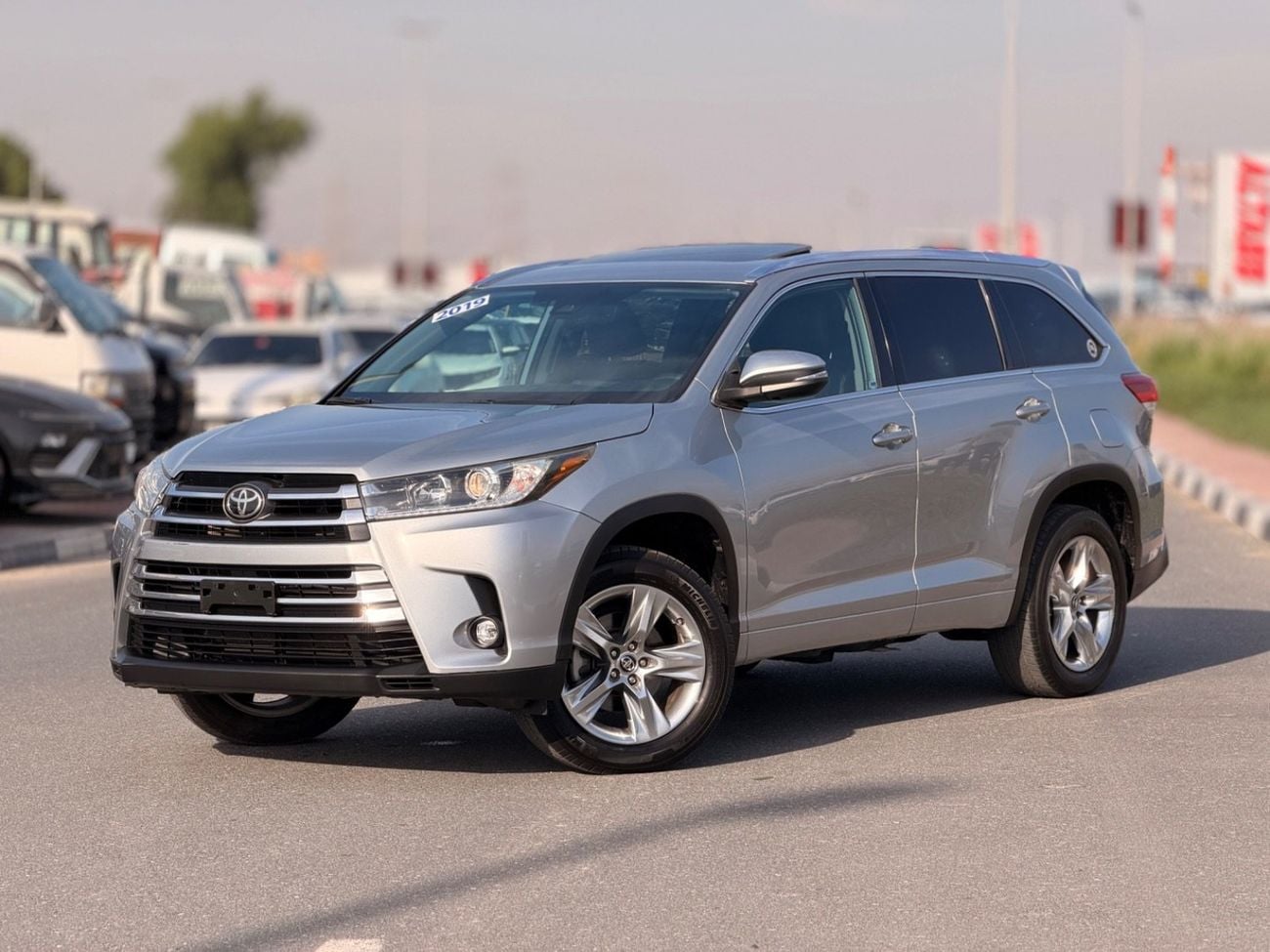 تويوتا هايلاندر Limited 3.6L // 2019 full option// sunroof, leather seats