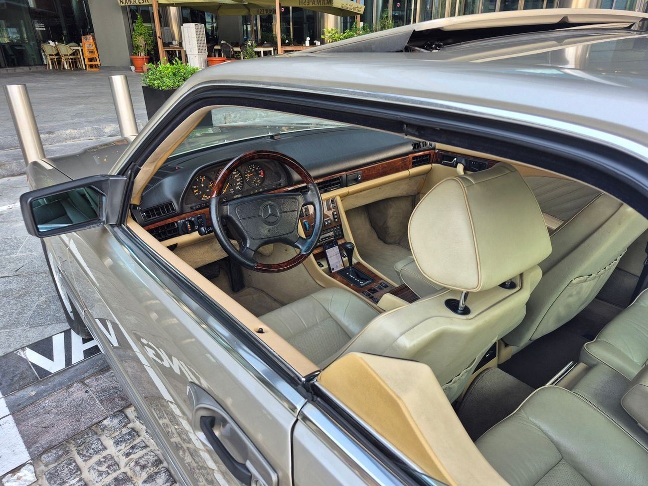 Mercedes Benz 560 SEC