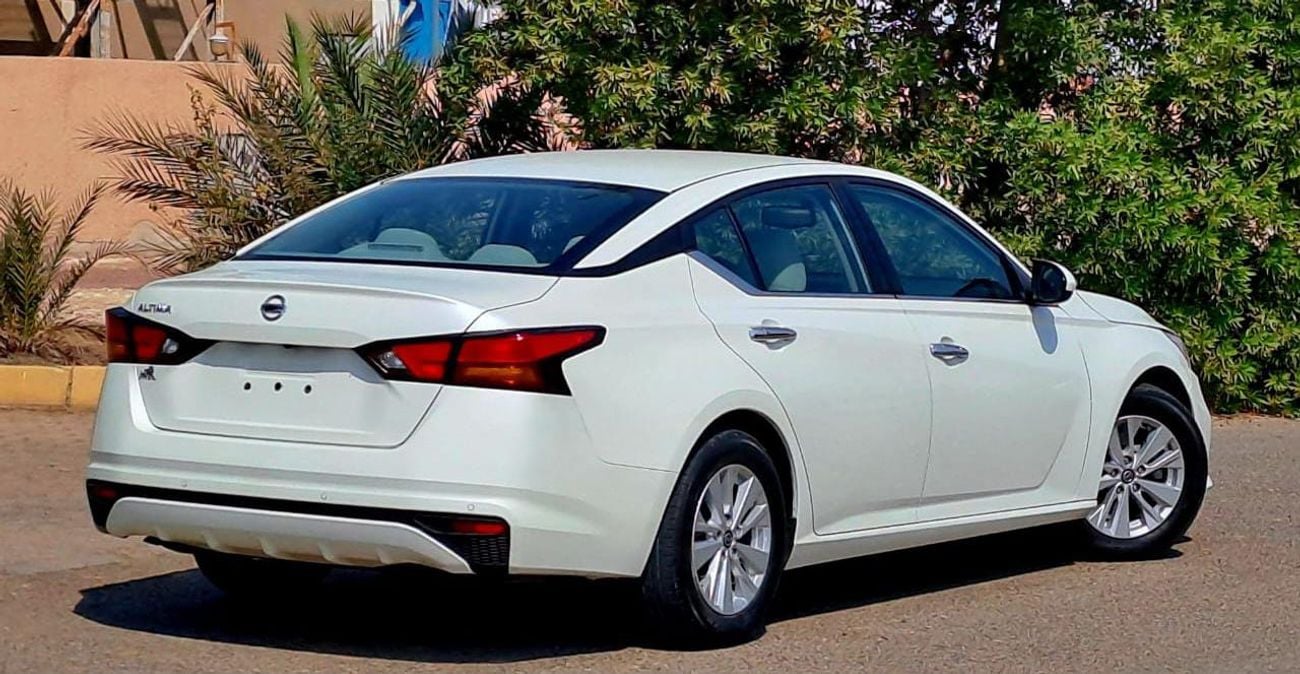 Nissan Altima S 2.5L 2021 2.5L GCC (830/-MONTHLY)