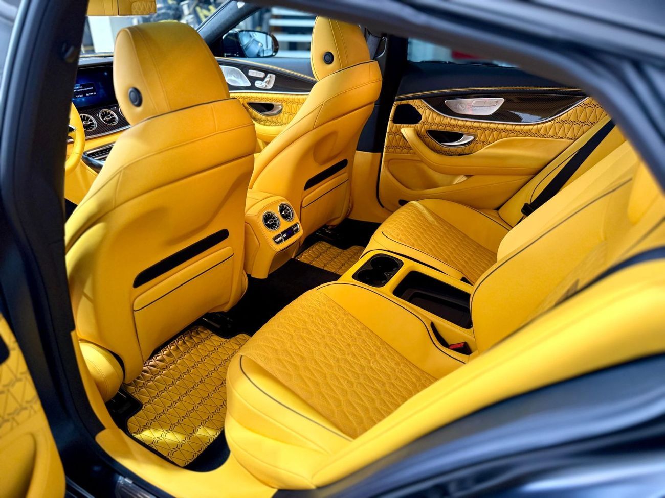 Mercedes-Benz GT 63 S BRABUS 900 ROCKET