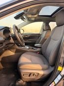 تويوتا راف ٤ XLE 4x4 Drive Full option/ sunroof, push start