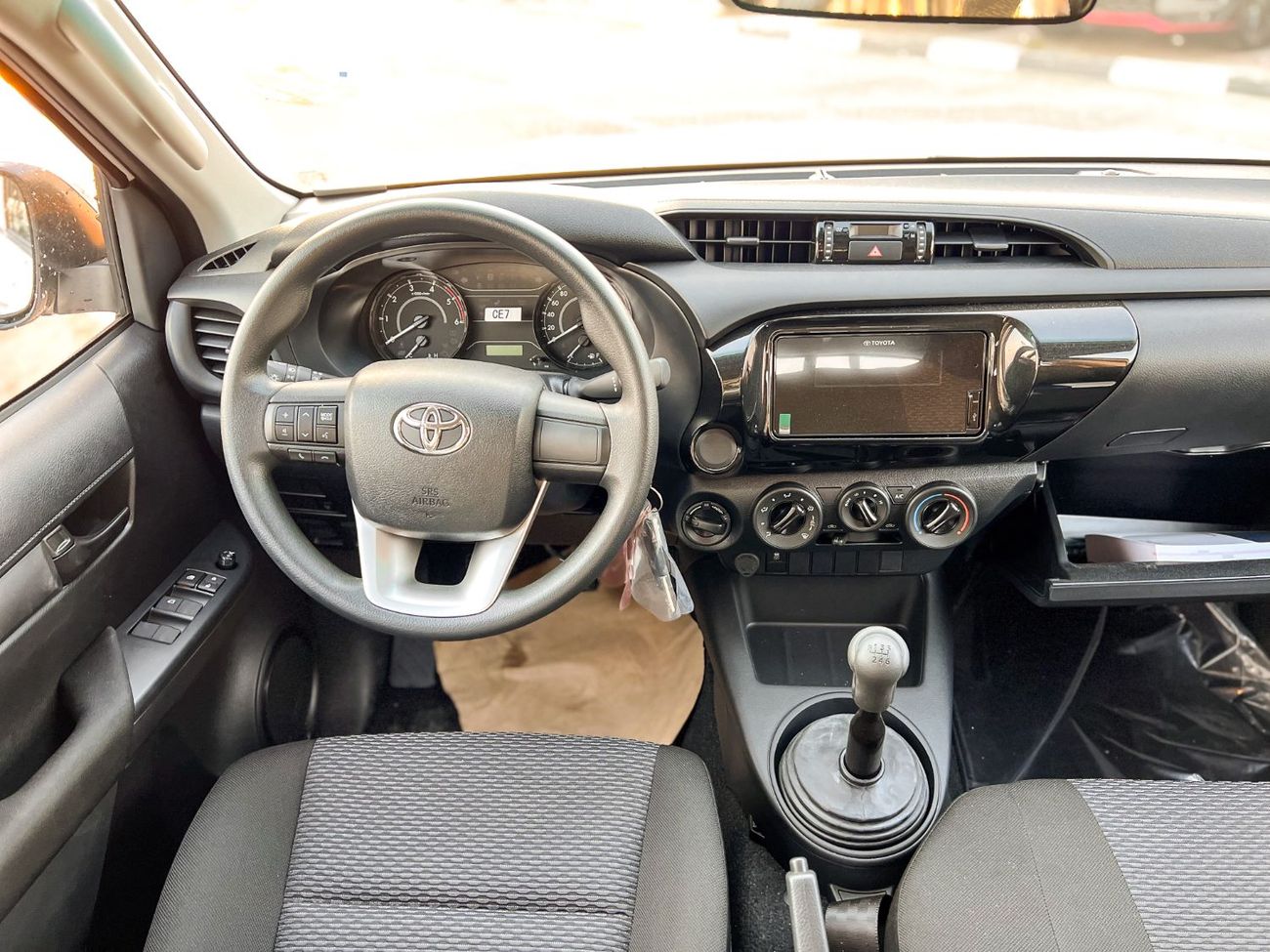 تويوتا هيلوكس EXPORT ONLY - TOYOTA HILUX DLX-G1 DSL 2.4L