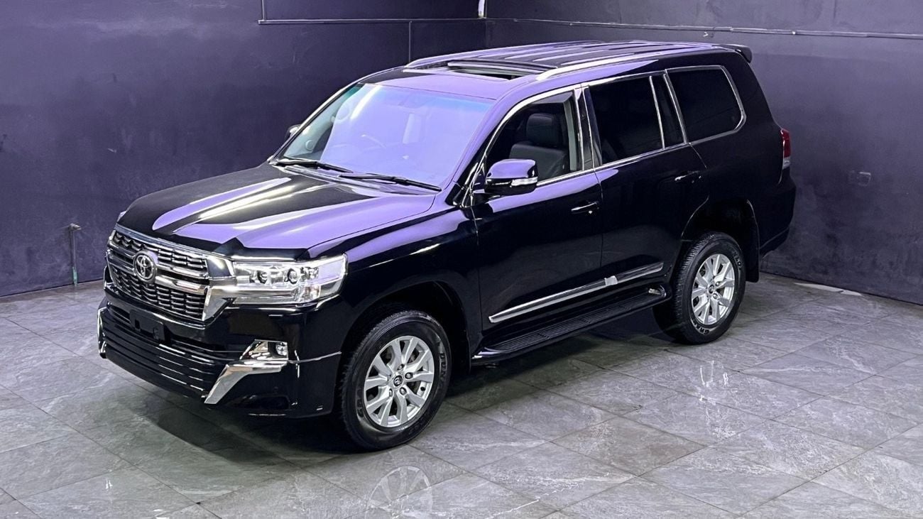 Toyota Land Cruiser GXR Toyota Land Cruiser 2018 VXR full options RHD