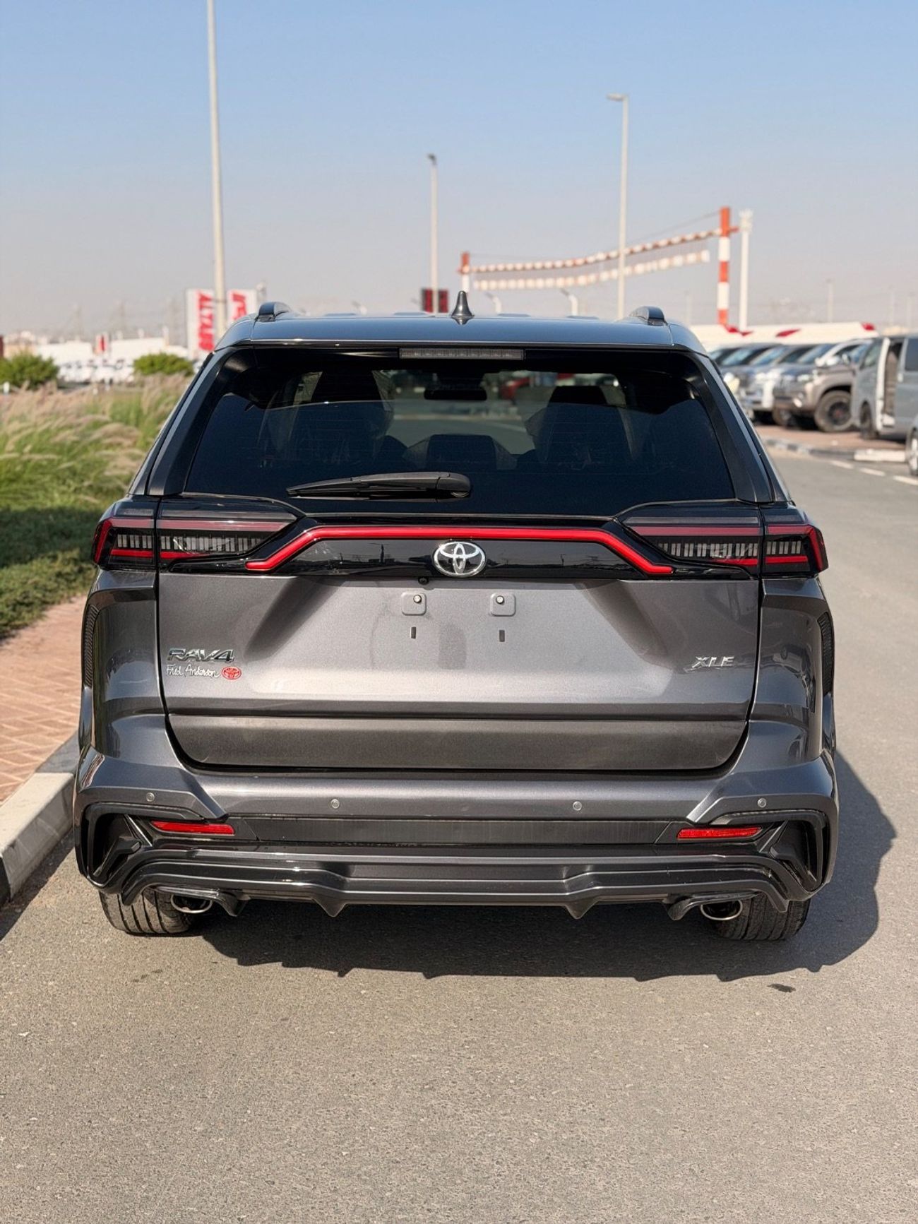 تويوتا راف ٤ XLE full option