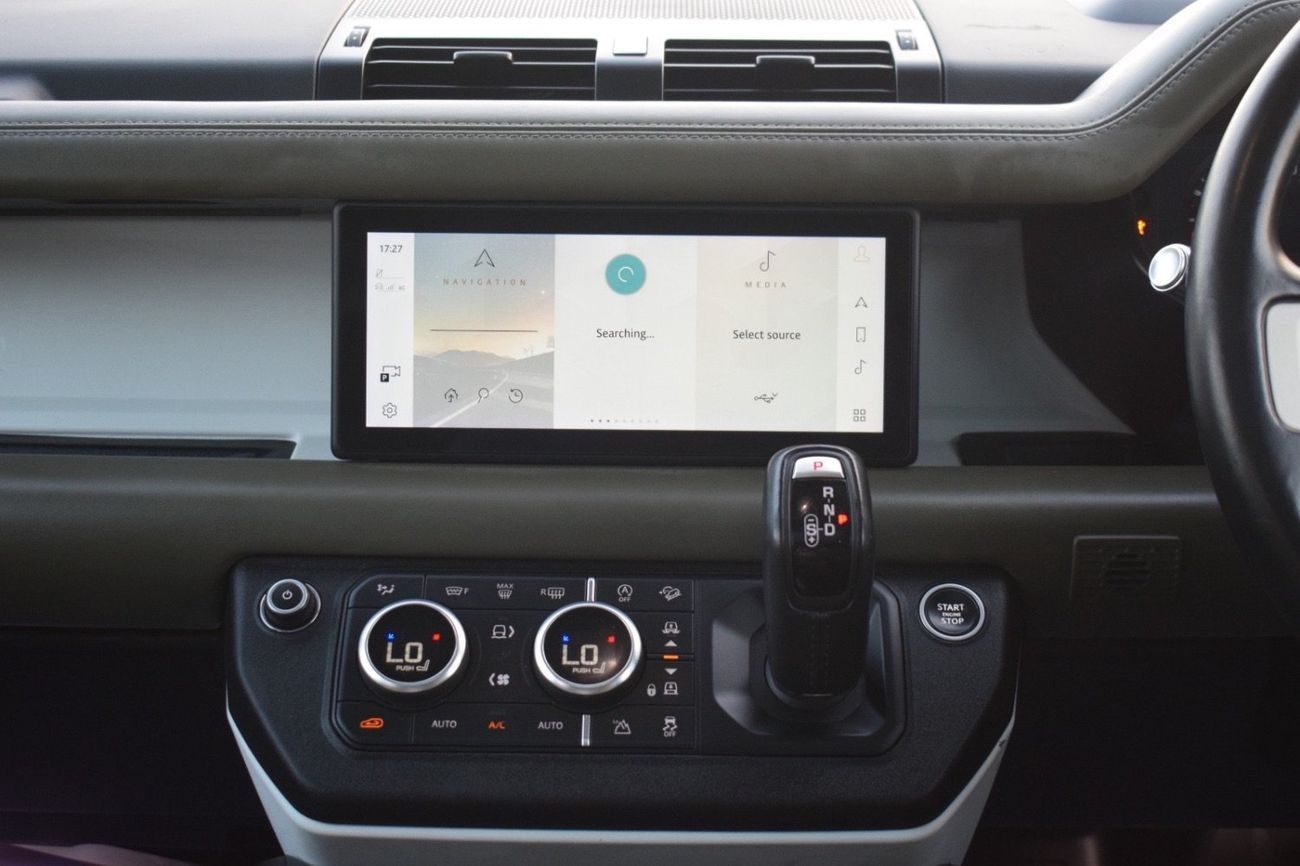 لاند روفر ديفندر P300 110 SE 2.0L (5 Seater)