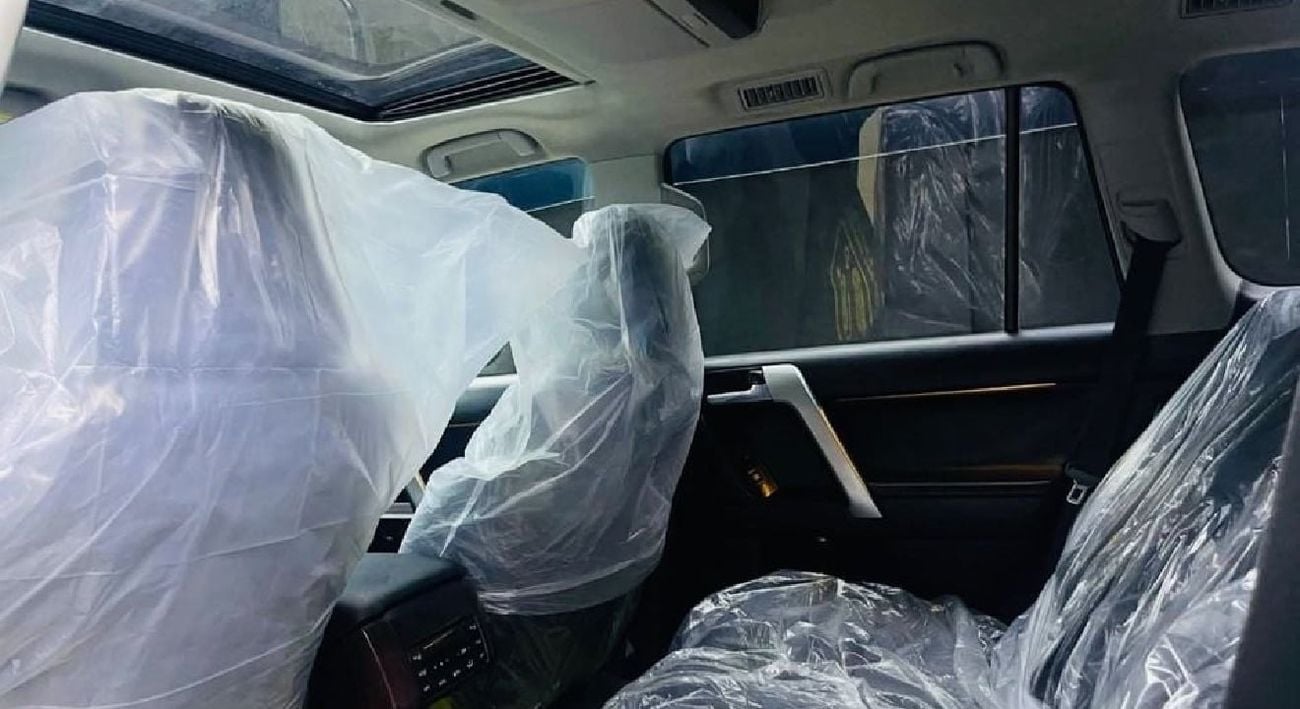 Toyota Prado Kakadu 2016 Facelift to 2023 Ship Full Option Kakadu Very Clean and Perfect Condition