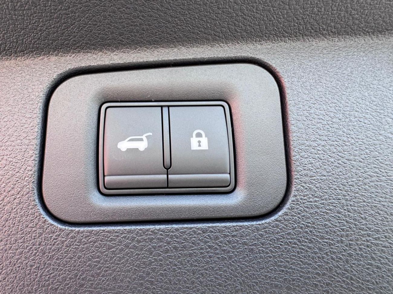 Nissan Patrol 3.5L LE Titanium_2026 _SILVER_BURGUNDY