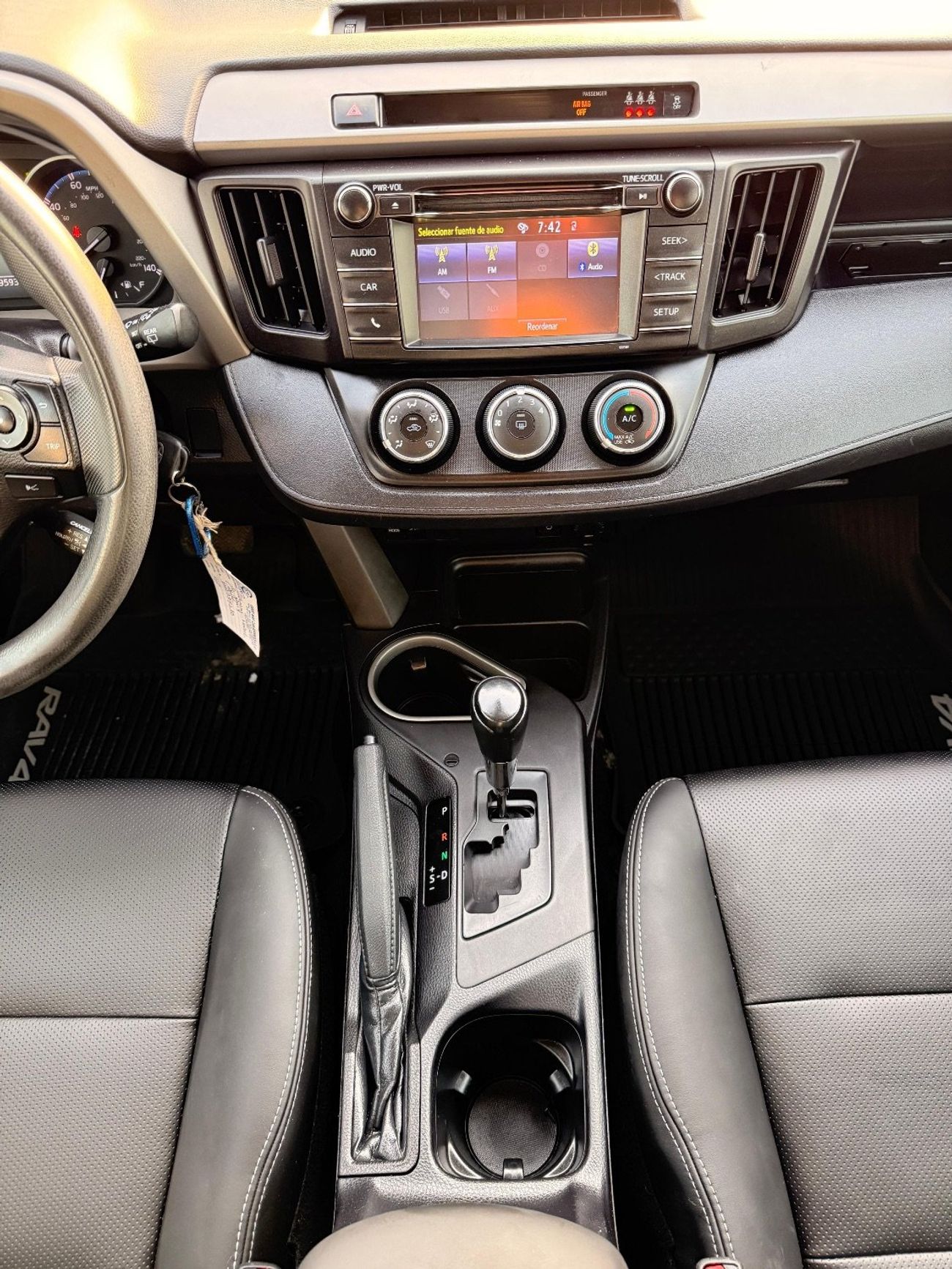 Toyota RAV4 TOYOTA RAV4 2017