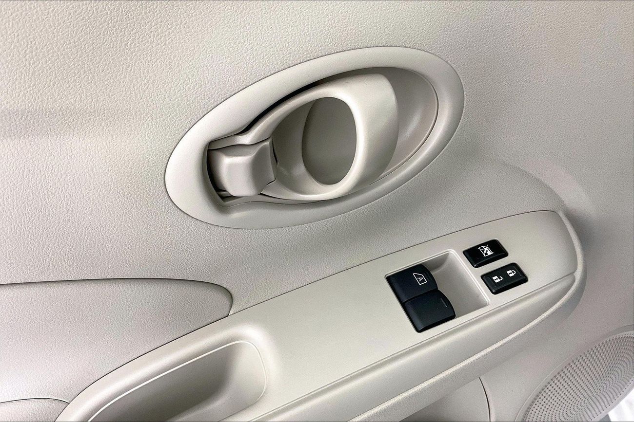 Nissan Sunny SV | 1 year free warranty | 1.99% financing rate | Flood Free