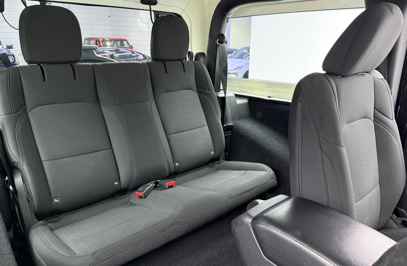 جيب رانجلر Sport 3.6L A/T (5 Seater) 2018 Jeep Wrangler Sport JL ,Service History ,GCC Specs