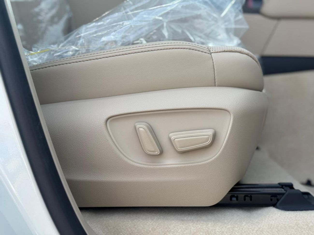 Toyota Land Cruiser LAND CRUISER VX 4.0L 2025