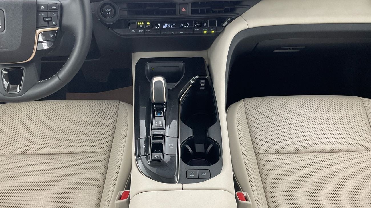 تويوتا كراون 2.4 HEV LTD AUTO PLATINUM RA | شامل الضمان | 0 ﺪﻔﻋﺓ ﺃﻮﻟﻯ