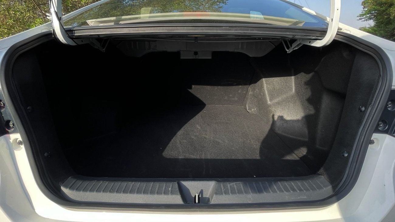 Toyota Yaris 1.5L G| FREE Agency Warranty | Zero Downpayment | Complete Service History