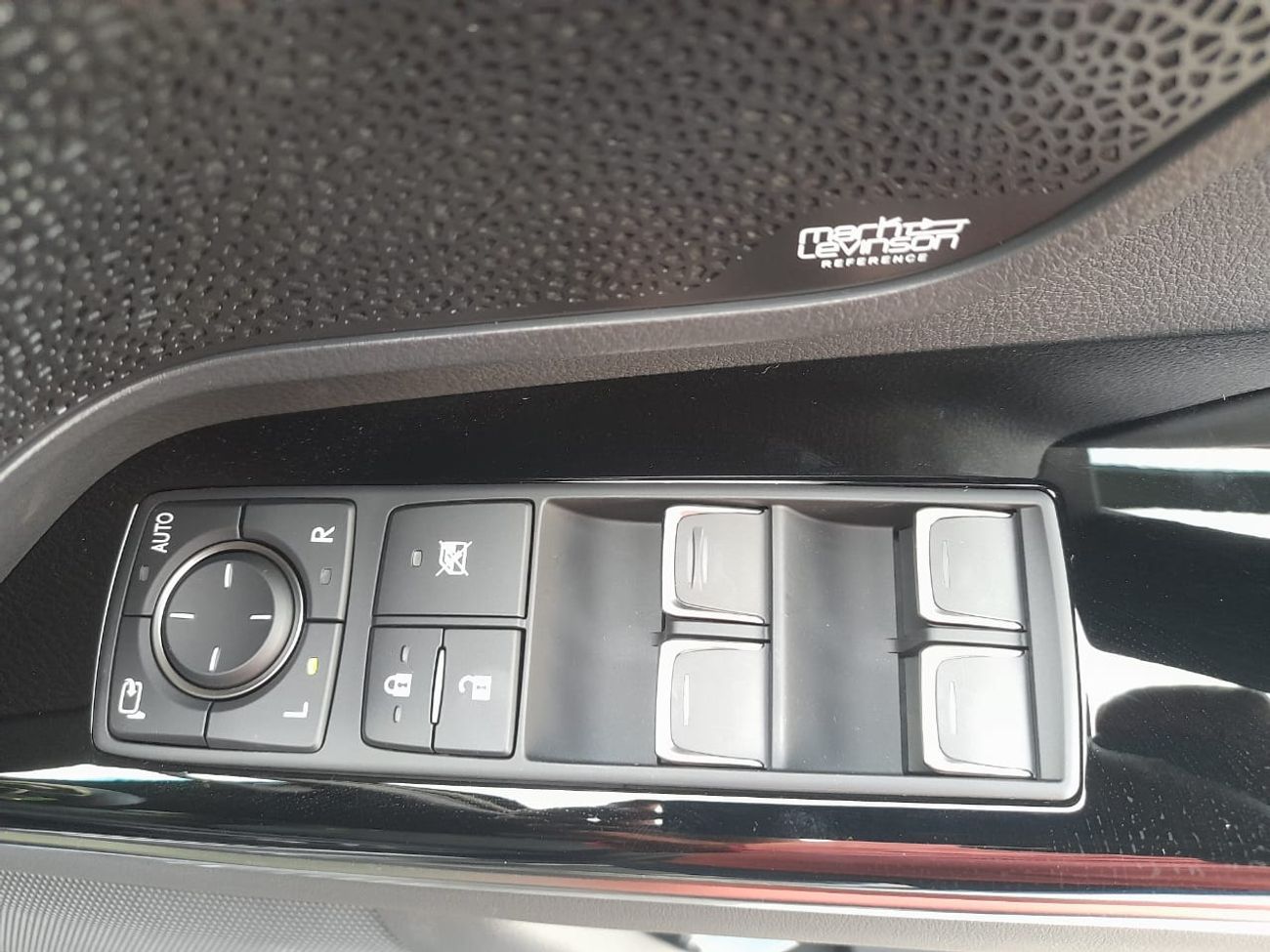 Lexus LX 500 Lexus Lx500d,2025,sports luxury 3.3L twin turbo diesel,automatic gear,7 seaters,cool box,RHD,soft do