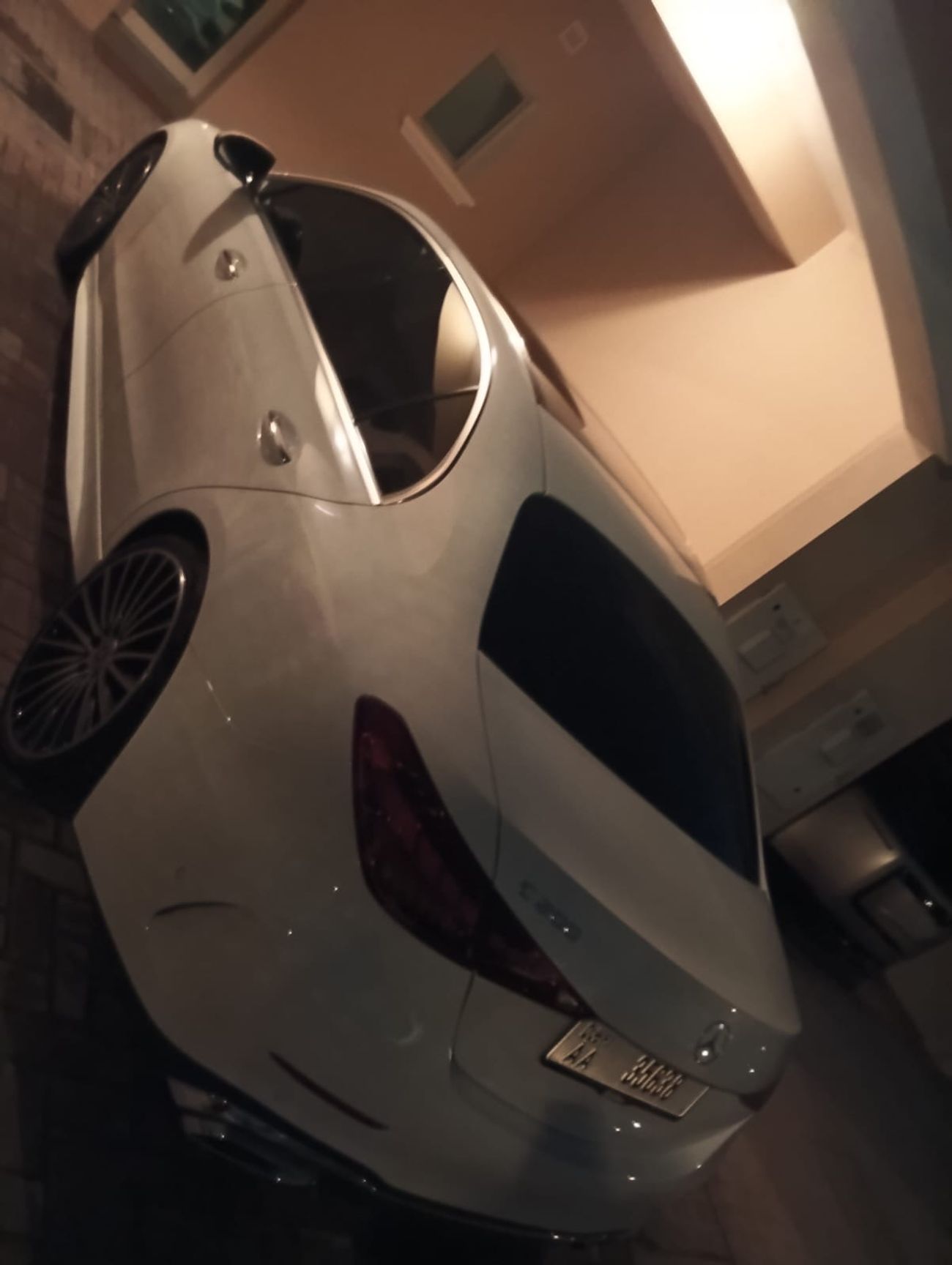 مرسيدس بنز C 200