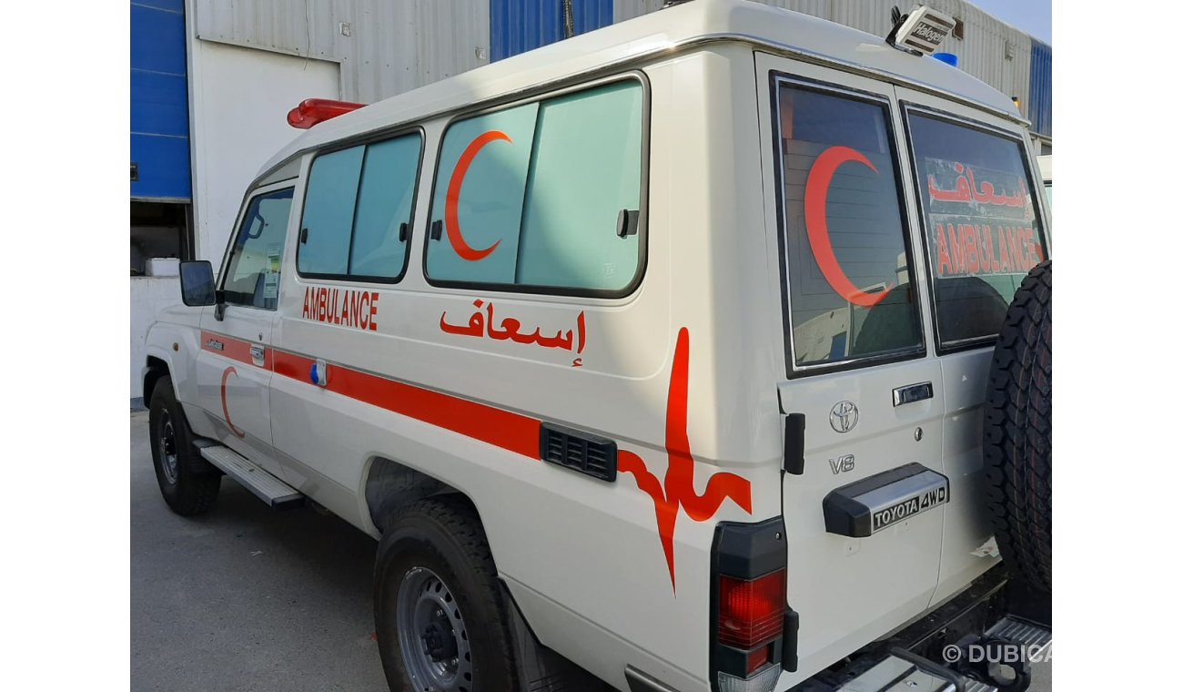 تويوتا لاند كروزر هارد توب Ambulance with Advance Equipment (Export only)