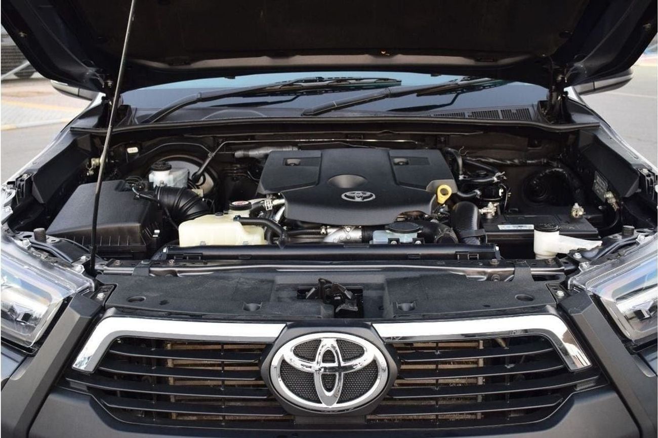 Toyota Hilux ADVENTURE 4x4 Diesel 2.8L AWD A/T (Right hand Drive)