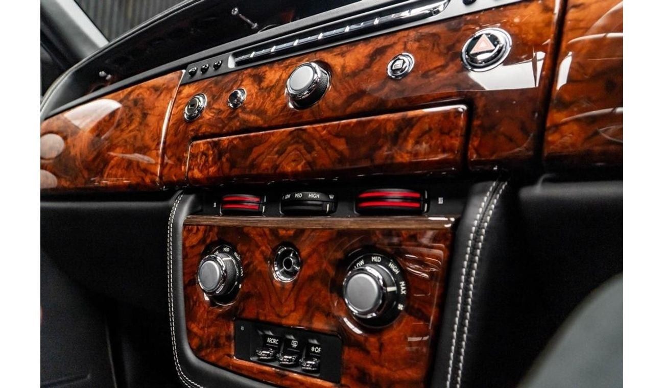 Rolls-Royce Phantom 6.7 V12 Auto Euro 5 4dr RIGHT HAND DRIVE