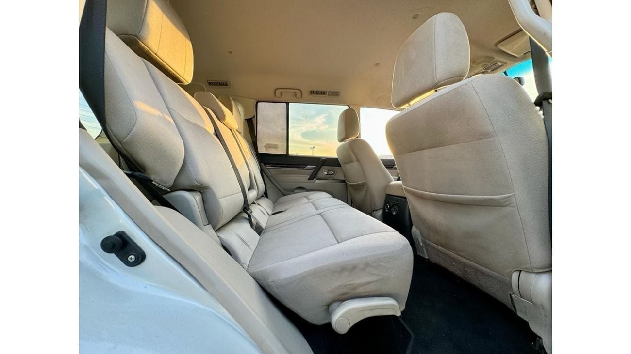 ميتسوبيشي باجيرو GLS