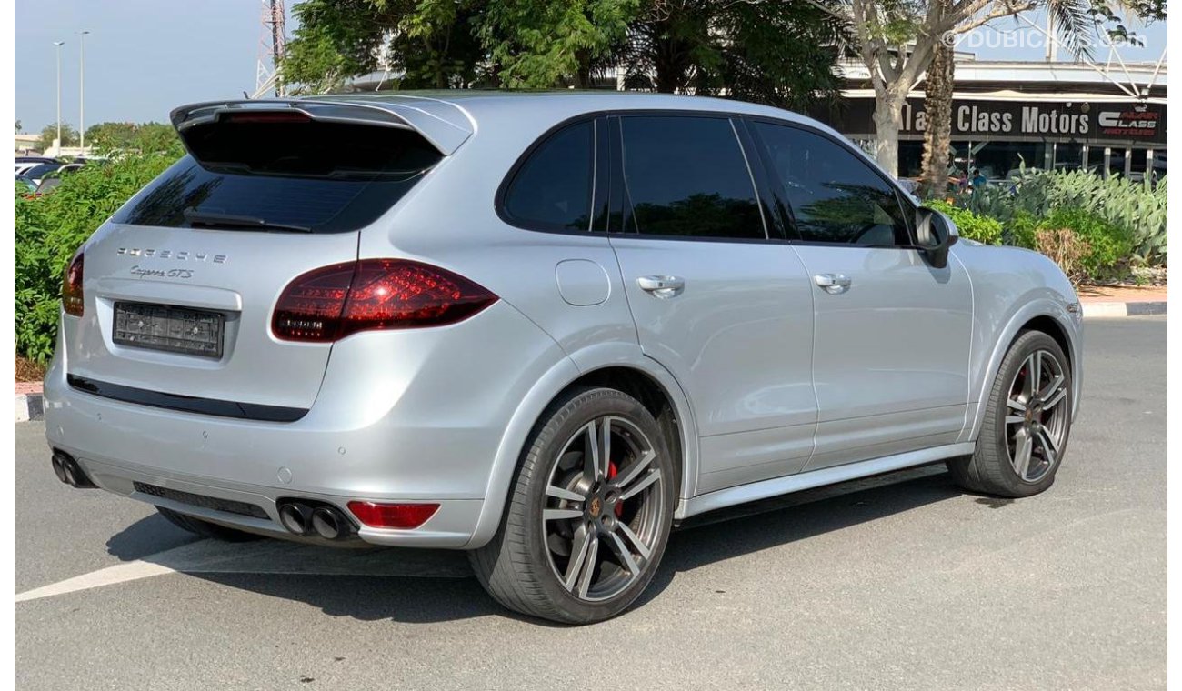 Porsche Cayenne GTS GCC SPECS