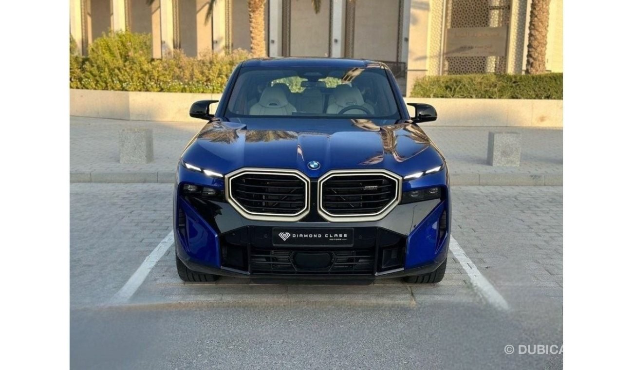 BMW XM BMW XM V8 Plug-in Hybrid AWD 4.4L Twin-Turbo+Electric Motor 2023  GCC ZERO KM Service Contract  Unde