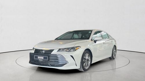 تويوتا افالون 3.5 XLE AUTO | شامل الضمان | 0 ﺪﻔﻋﺓ ﺃﻮﻟﻯ