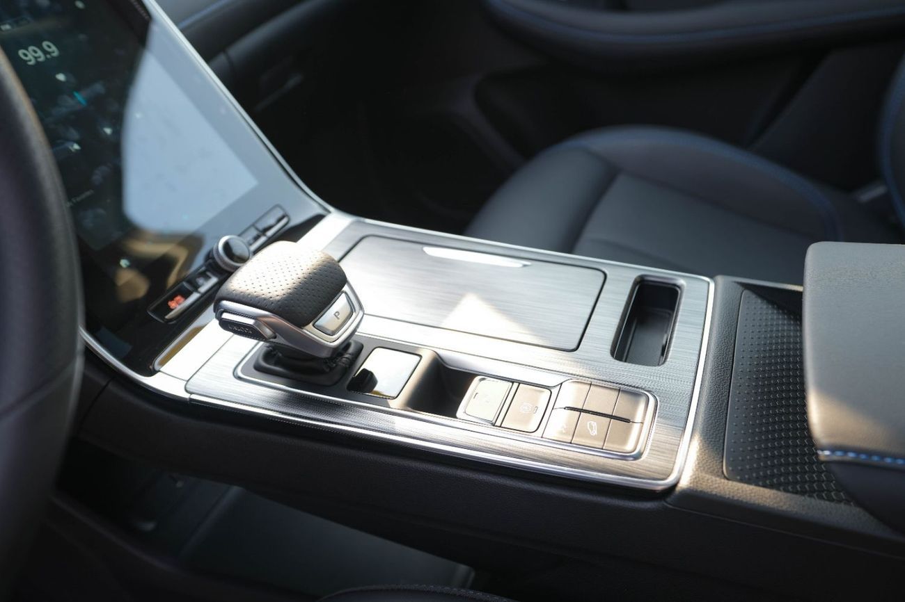 رووي RX5 Roewe RX5 PLUS II 2025 II FULL LOADED