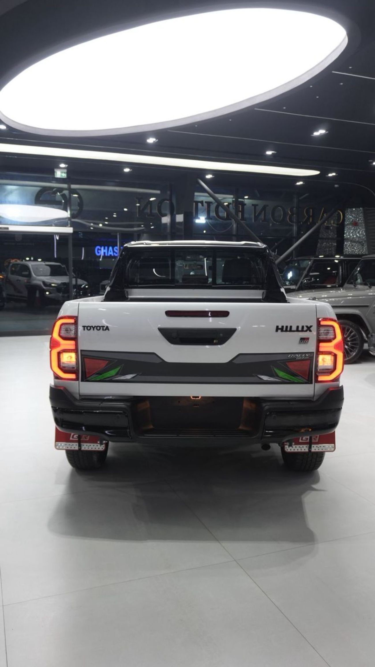 Toyota Hilux GR Sport 4.0L Hilux GR Sport - Saudi Specs 4.0L - 2025