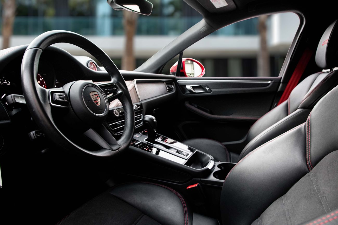 Porsche Macan Macan GTS  | 5,875 P.M | 0% Downpayment | Impeccable Condition!