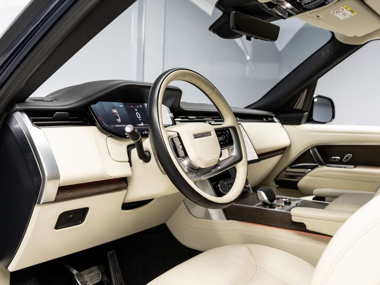 لاند روفر رينج روفر 2023 Range Rover HSE P400, 3.0TC I6, 4WD, 395bhp, 8 Speed Auto