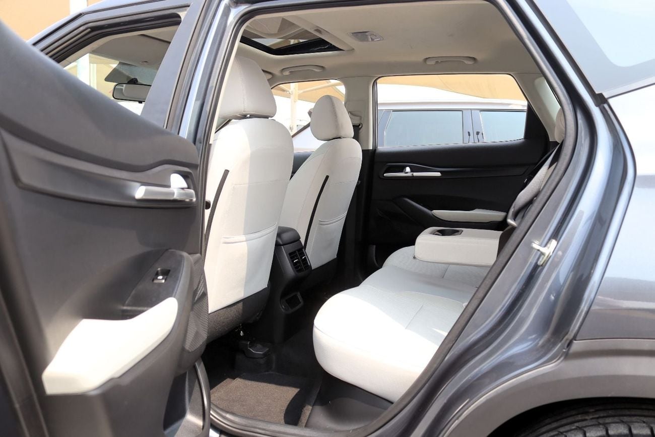 Kia Seltos EX ACCIDENTS FREE - GCC - ORIGINAL PAINT - SUNROOF - PERFECT CONDITION INSIDE OUT - 1600 CC