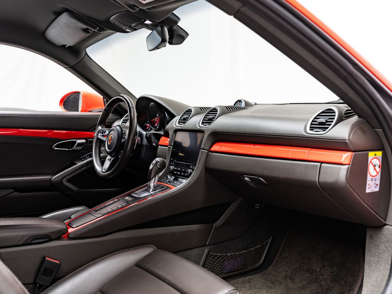 Porsche 718 Cayman S 2.5L A/T 2018 Porsche Cayman S, Porsche Warranty, Full Service History, Lava Orange, Low KMs, GCC