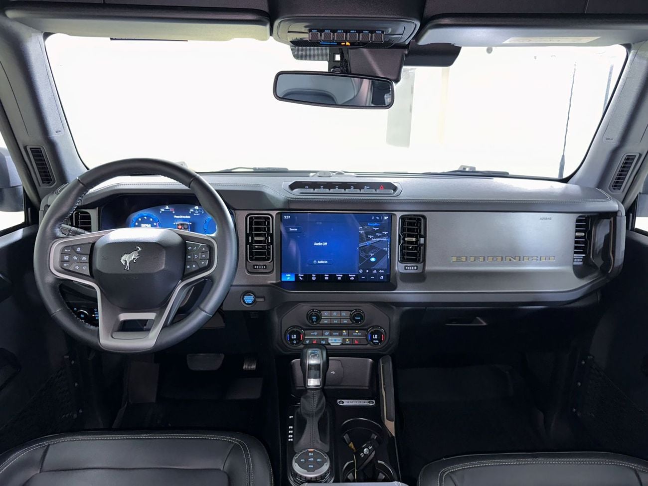 فورد برونكو BADLANDS B2D1725 / AL TAYER MOTORS /AL QOUZ SHOWROOM