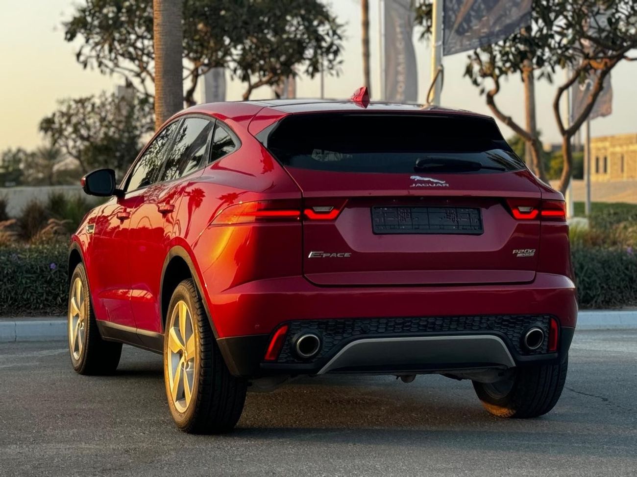 جاكوار E Pace S 2.0L