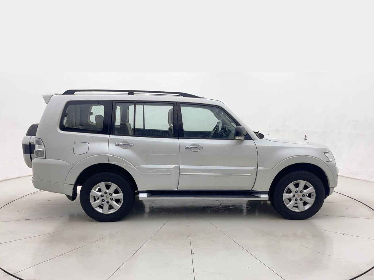 Mitsubishi Pajero 3L 2022 | 0 DP | 1085/Month | 30 Day Return | Service History