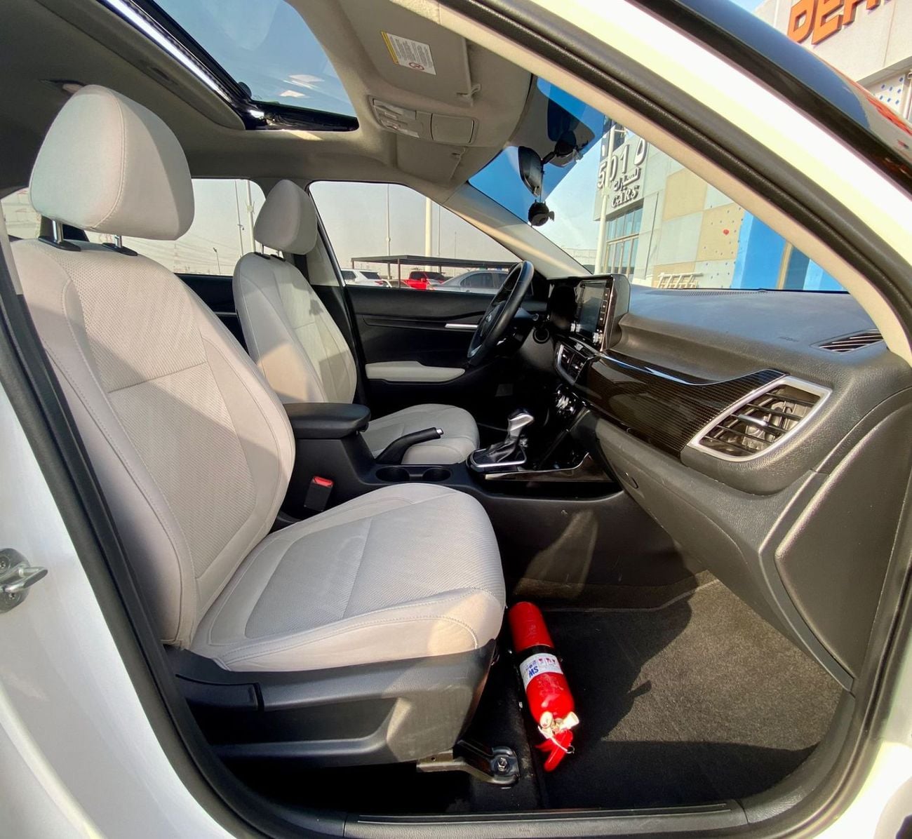Kia Seltos 800-Monthly l GCC l Sunroof, Full Option l Accident Free