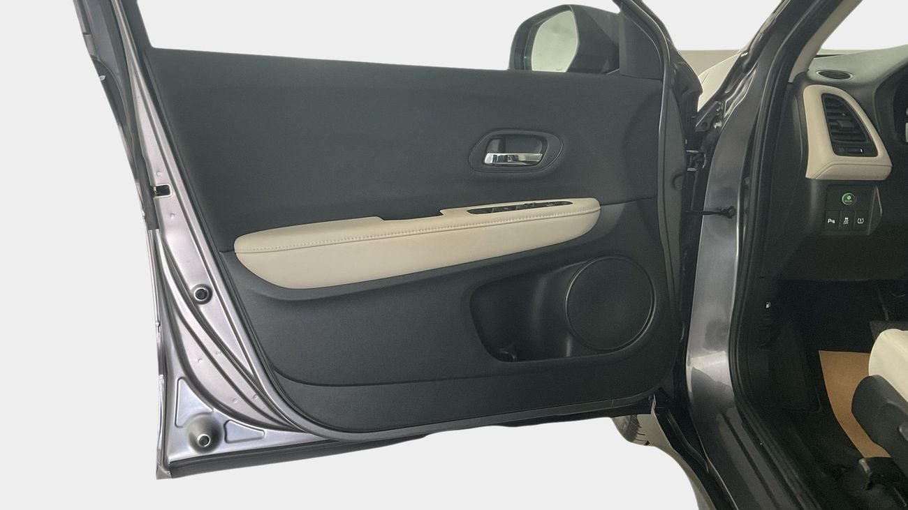 Honda HRV 1.8 I-VTEC LX CVT | Guaranteed Warranty | 0 Down Payment