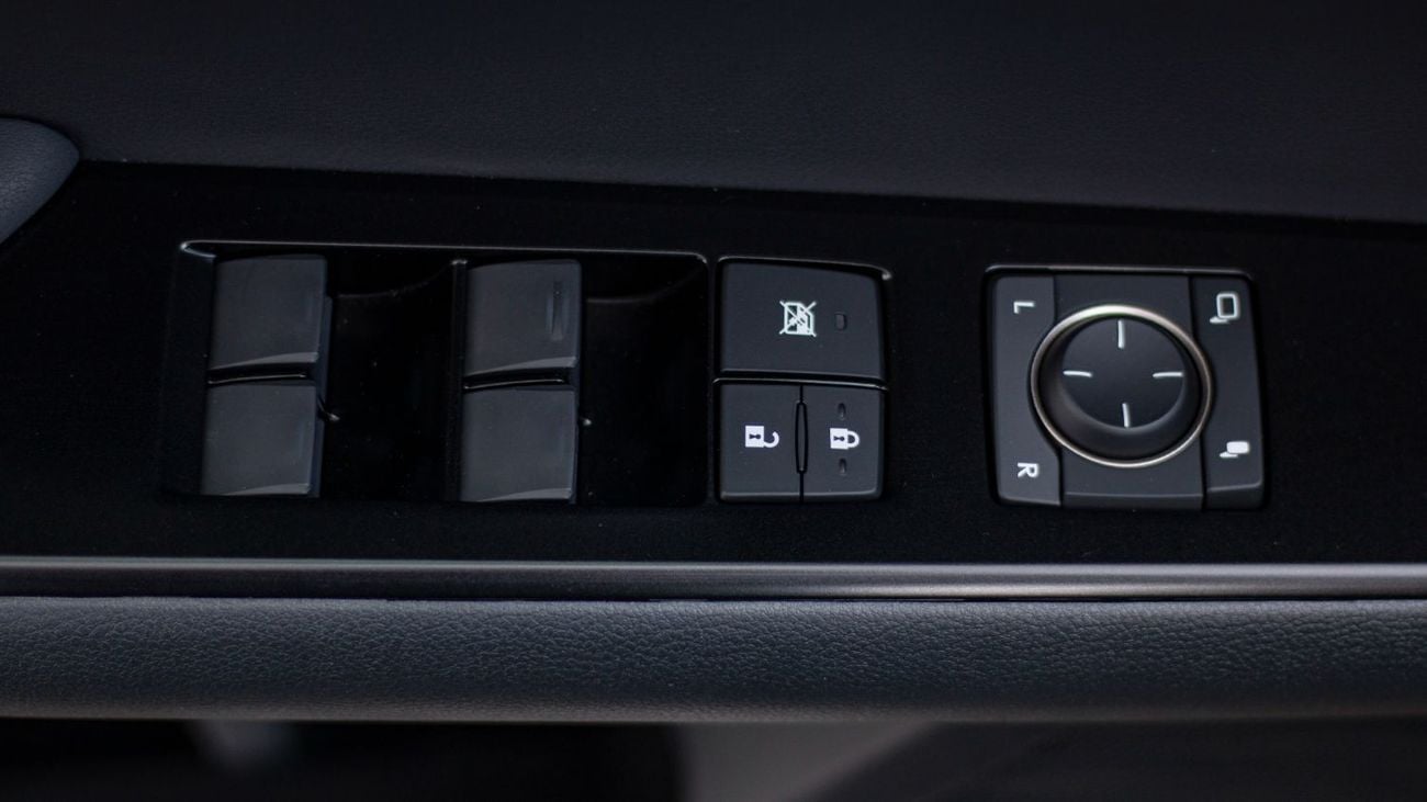 Lexus UX250h STD (NON GCC) LEXUS UX250H | 2-YEAR WARRANTY + SERVICE AVAILABLE | IN-HOUSE FINANCING | 0% DOWNPAYME