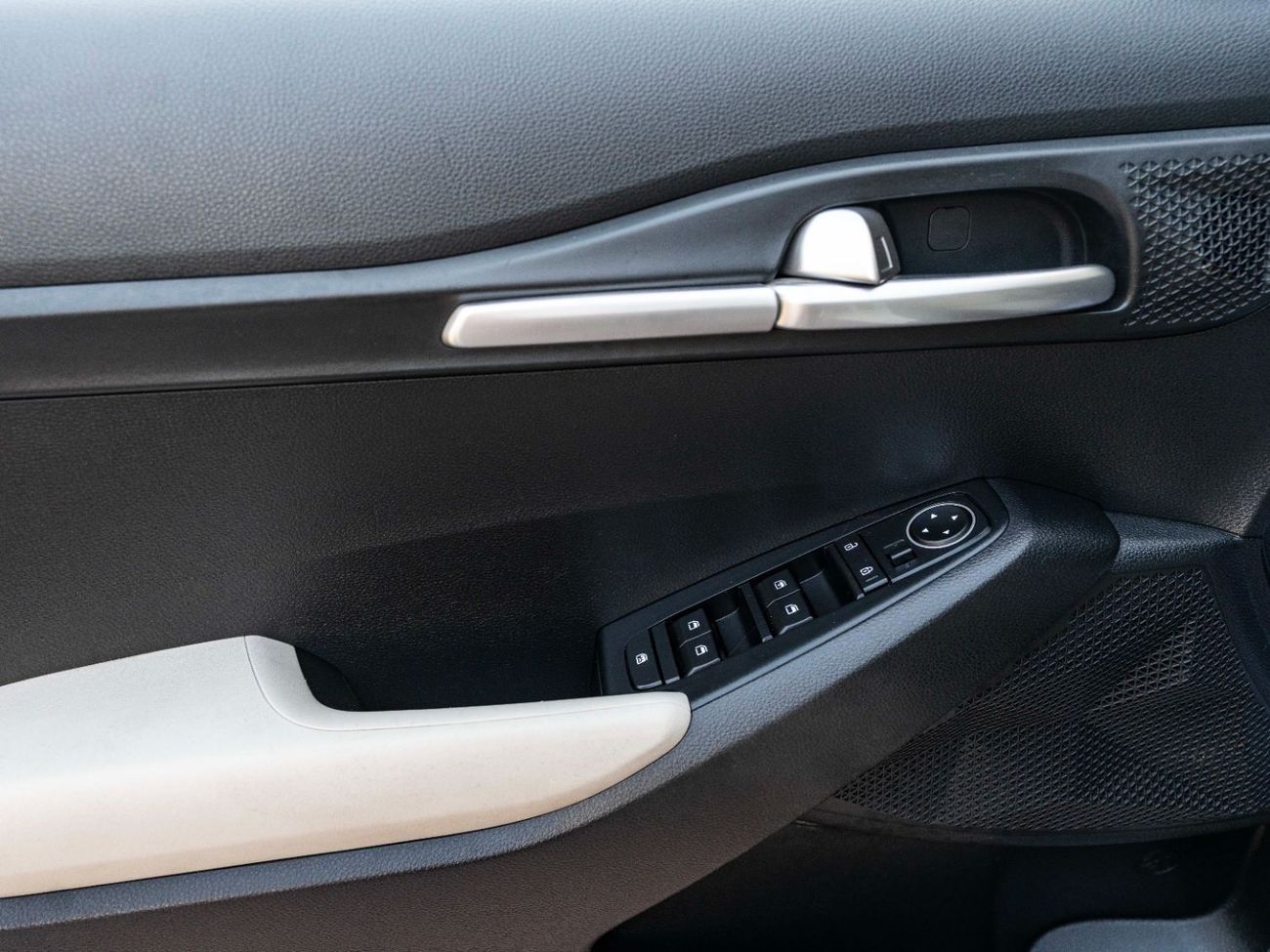 كيا سيلتوس LX Mid 1.6L