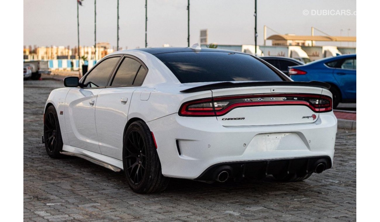 Dodge Charger SRT 392