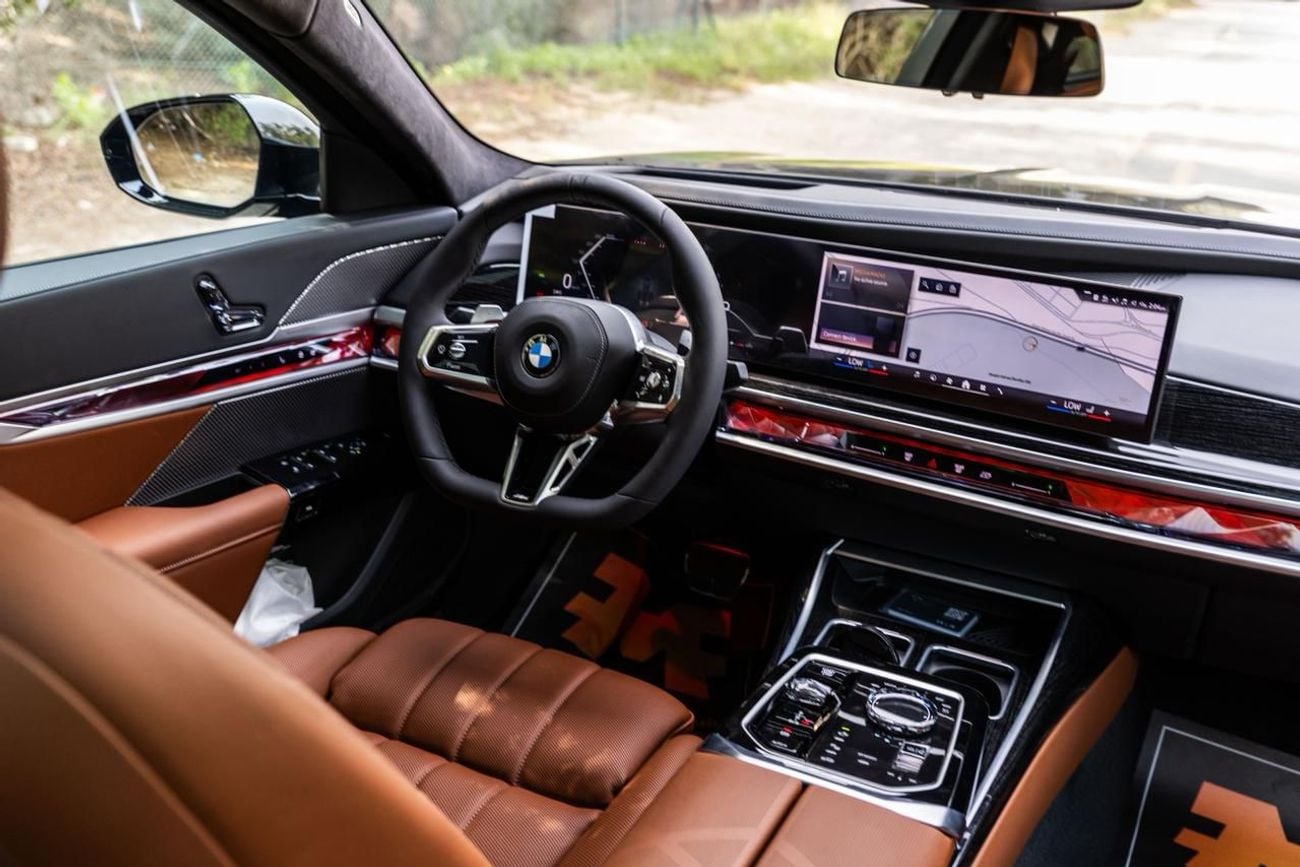 BMW 735i M SPORT INDIVIDUAL BMW 735i Luxury + M Kit – 2026 | BRAND NEW | EXPORT ONLY | AED 420,000