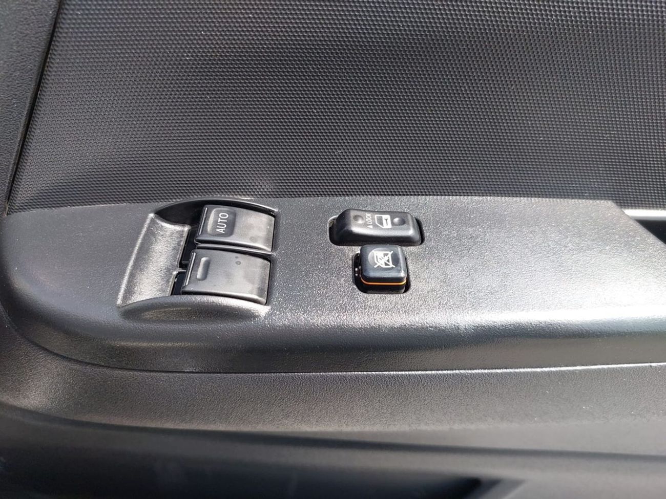 Toyota Hiace TOYOTA HIACE COMMUTER VAN RHD 2019 MODEL 2.7 L PETROL AUTOMATIC(PM06241)