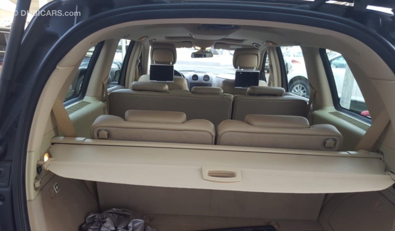 Mercedes-Benz GL 500 2012 GCC car  prefect condition no need any maintenance low mileage 100thous