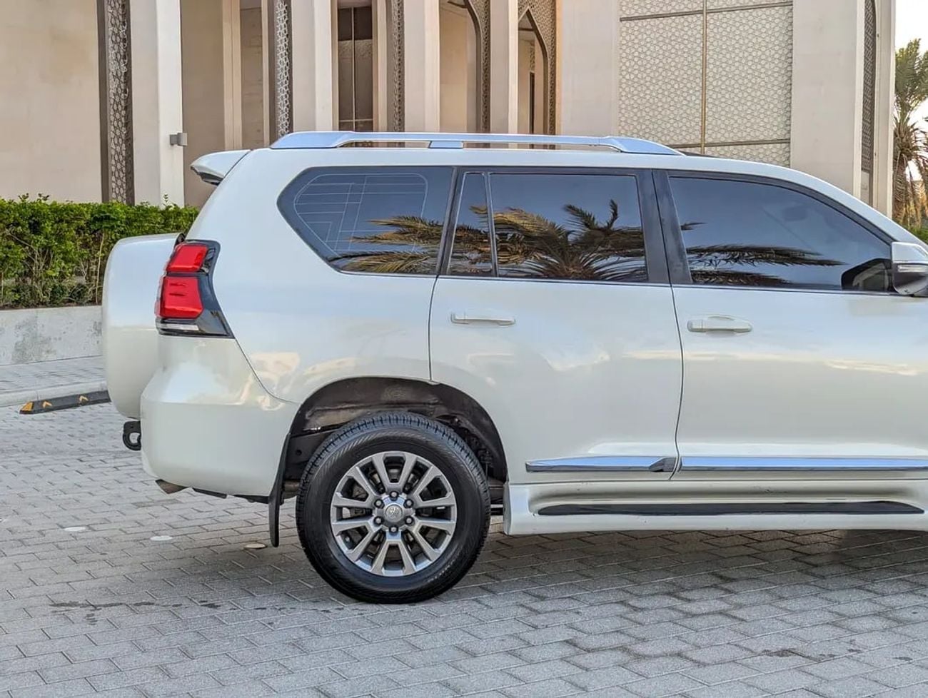 تويوتا برادو VXR TOP FULL OPTION GCC V6 4.0L IN EXCELLENT CONDITION