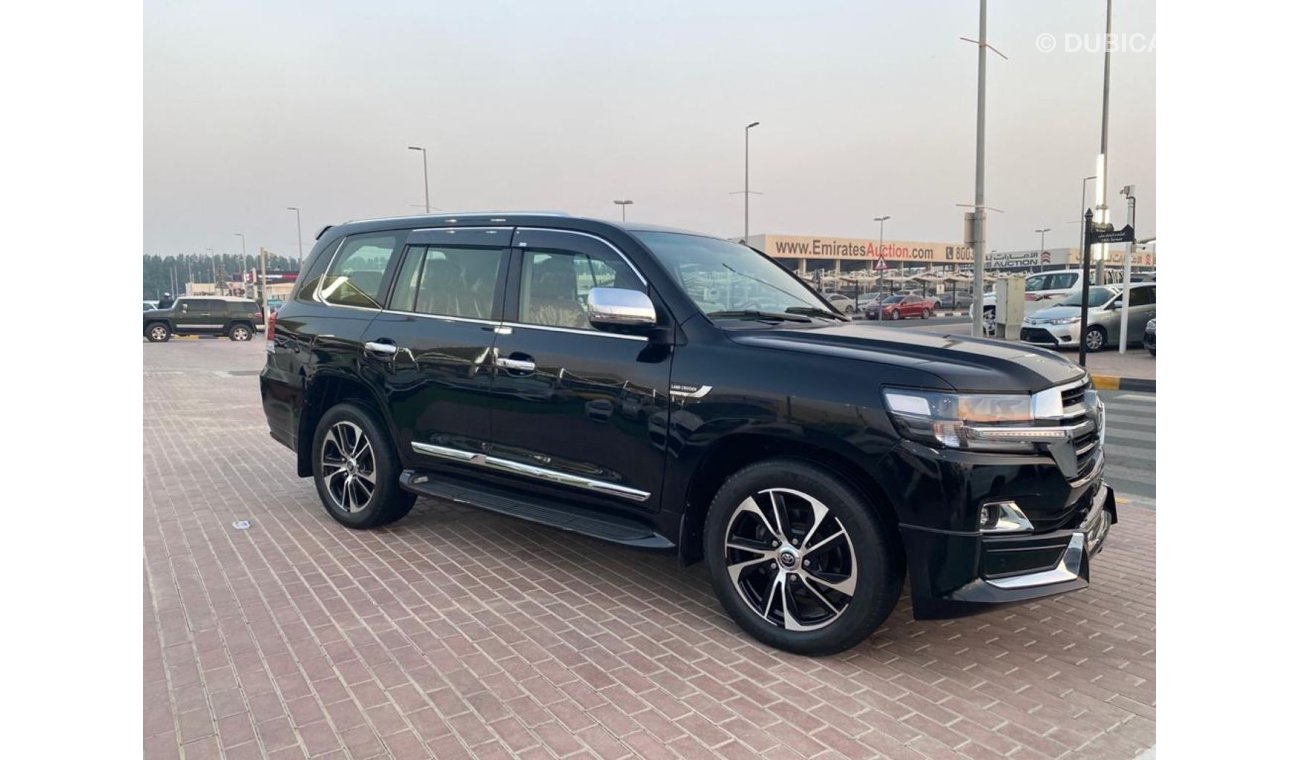 Toyota Land Cruiser Sharjah